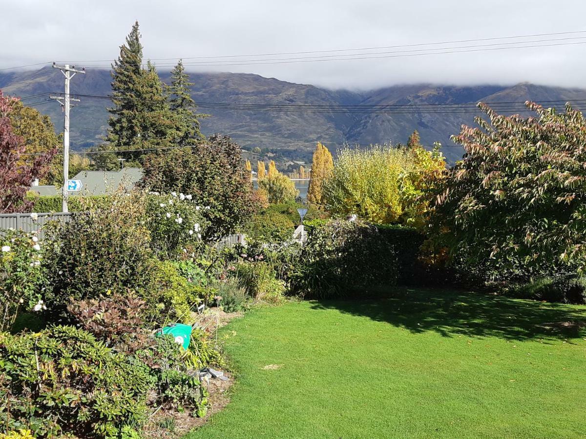 Central Wanaka | Lake & Mtn Views | Well Appointed Apartment Екстериор снимка